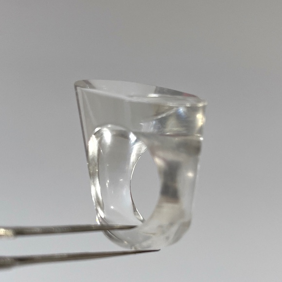 Size 5.5 Lucite Ring Chunky Clear Flat Top Statement Unisex Acrylic Jewelry - Picture 10 of 12